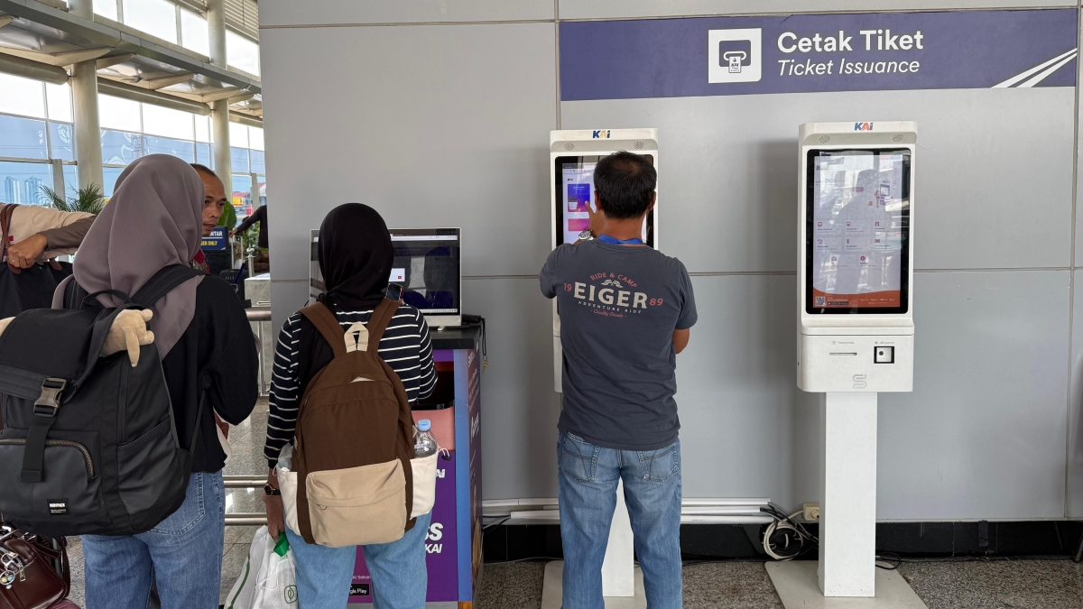 Penjualan tiket kereta Angkutan Lebaran 2026 tembus 2,57 juta.
