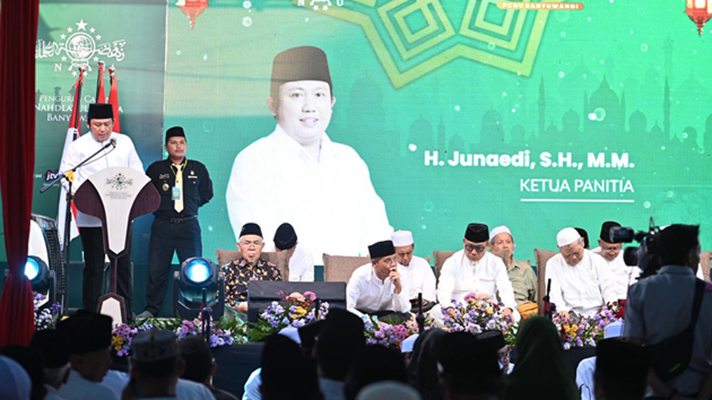 Ketua panitia H Junaedi yang akrab dipanggil Pak Jo memberikan sambutan dalam acara Silaturahim Akbar PCNU di kantor PCNU Banyuwangi, Jumat (13/3)