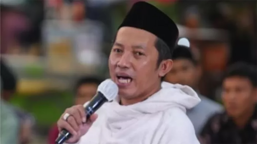 Addin Jauharudin resmi jadi Komisaris Independen BSI usai lolos OJK. Simak profil, karier, dan rekam jejak Ketua GP Ansor ini.