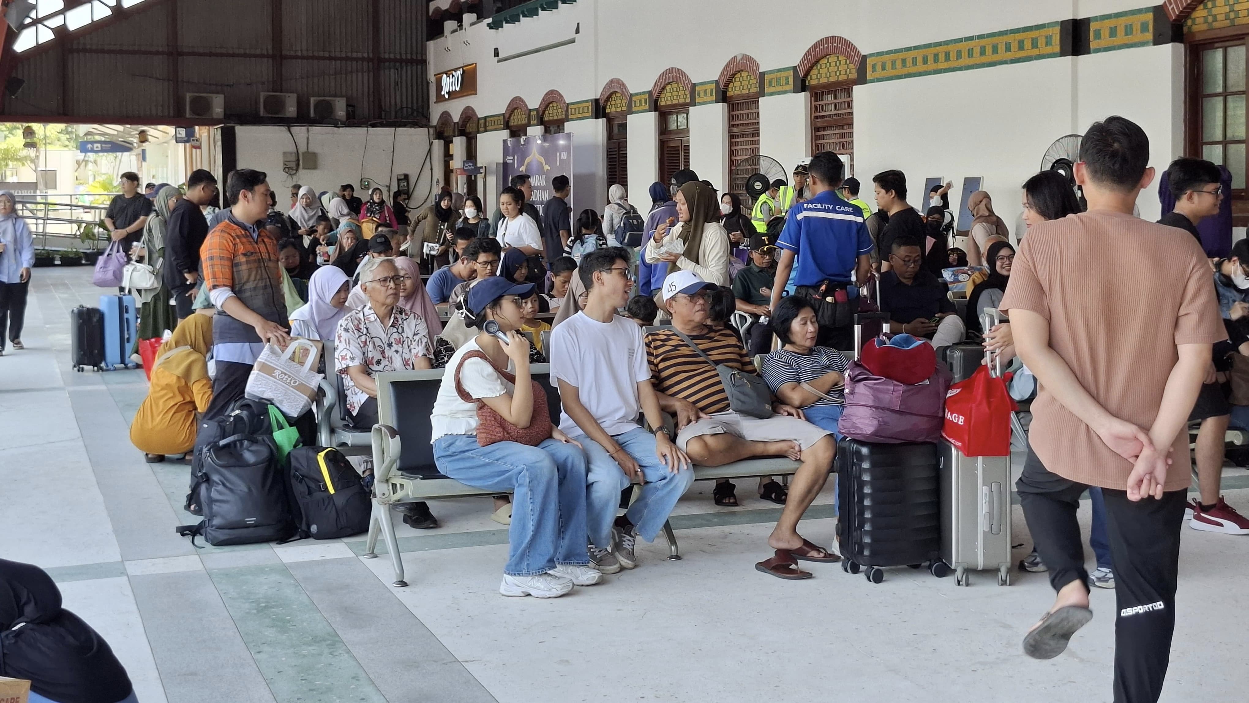 KAI Daop 4 Semarang memastikan tiket arus balik Lebaran 2026 masih tersedia.