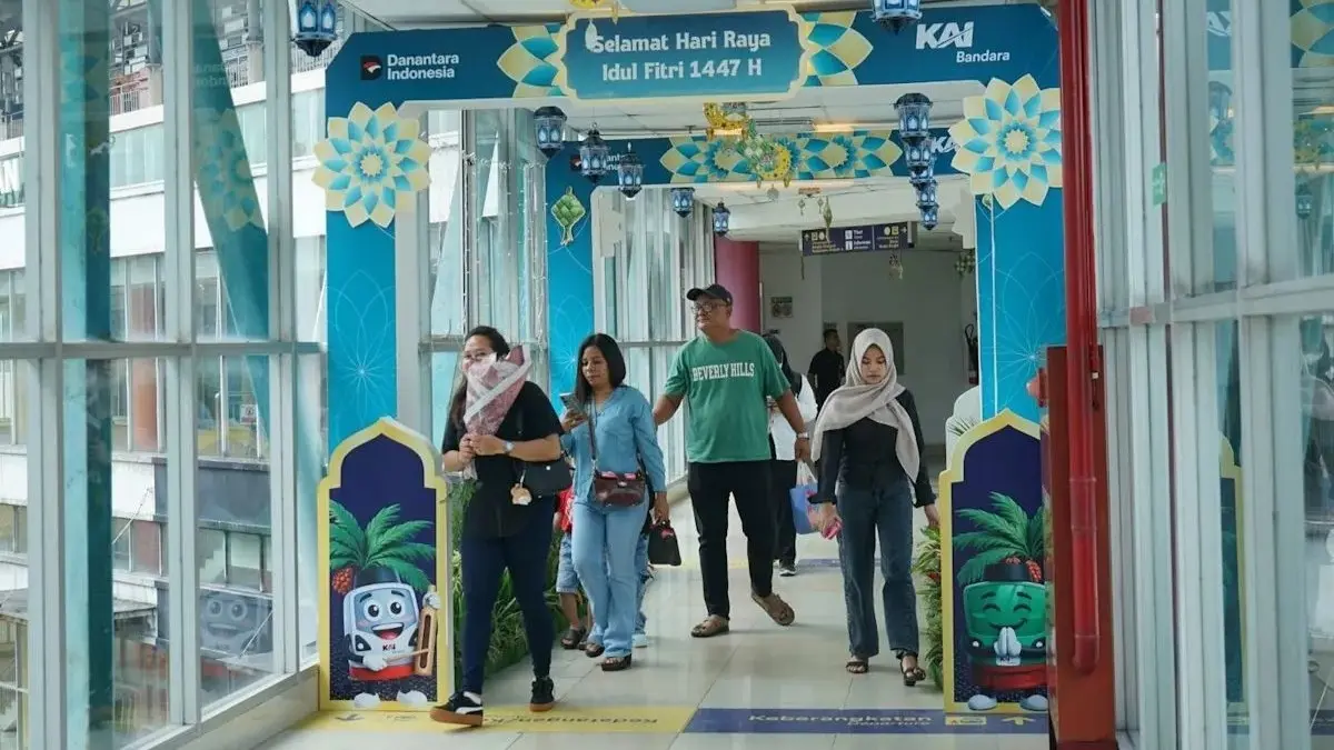 KAI Bandara melalui KA Srilelawangsa melayani 155.212 penumpang selama angkutan Lebaran 2026. (Antara)