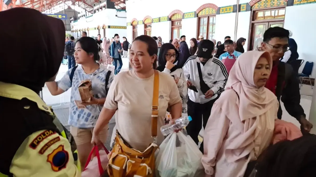 KAI Daop 4 Semarang mencatat ketepatan waktu kereta api selama Lebaran 2026 mencapai 98 persen. (KAI)