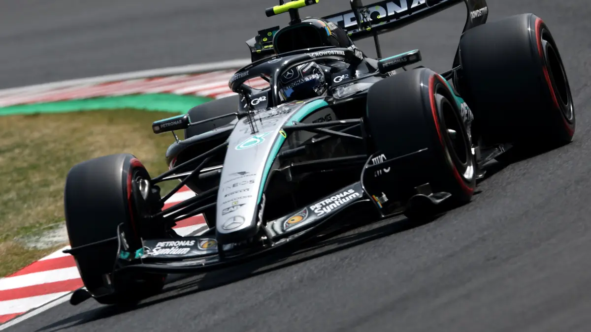 Kimi Antonelli merebut pole kualifikasi F1 GP Jepang usai tampil dominan di Sirkuit Suzuka, Sabtu (28/3/2026). (F1)