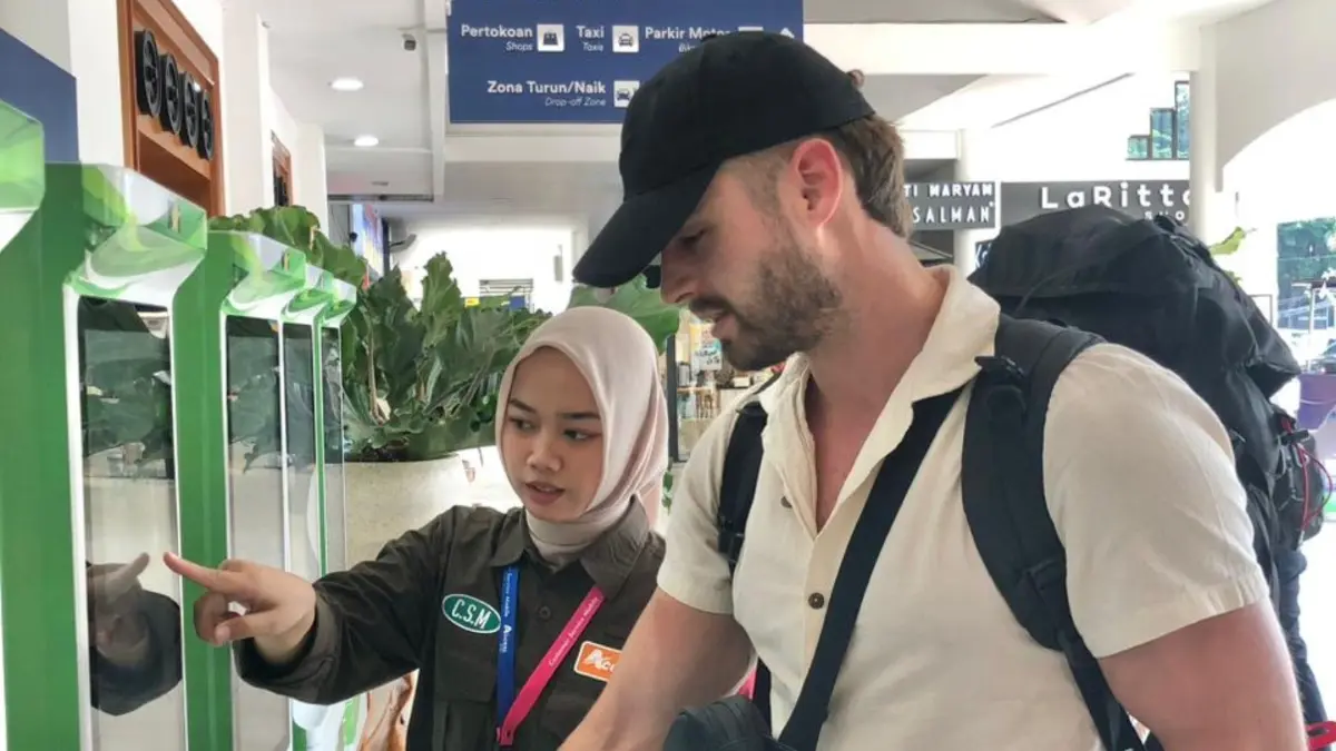KAI Daop 8 Surabaya mencatat 3.508 wisatawan mancanegara menggunakan kereta api saat Lebaran 2026. (KAI)