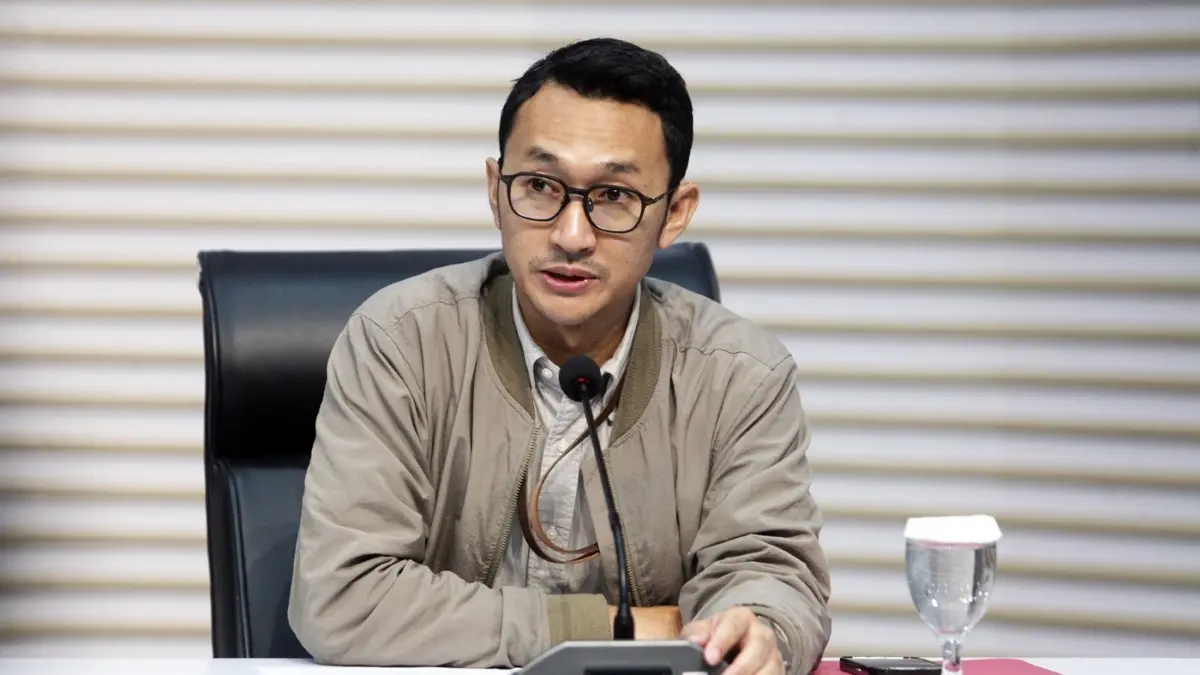 KPK memeriksa pengusaha rokok Muhammad Suryo terkait kasus korupsi impor di Bea Cukai. (JawaPos.com)
