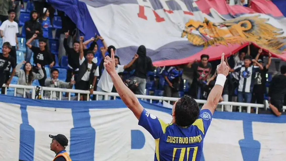 Aremania siap dukung penuh Arema FC saat hadapi Malut United sore ini. (Arema FC)