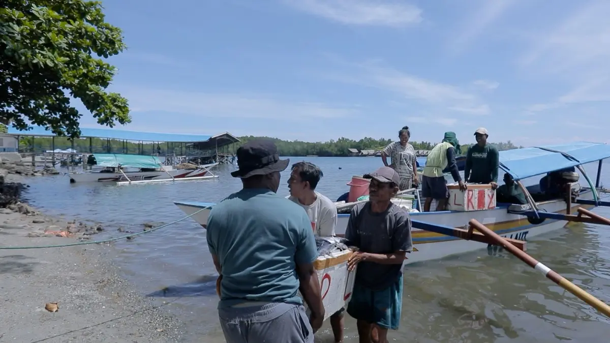 Dari Potensi Lokal ke Prestasi Nasional, Desa BRILiaN Sausu Tambu Perkuat Ekonomi Pesisir. (foto: BRI)