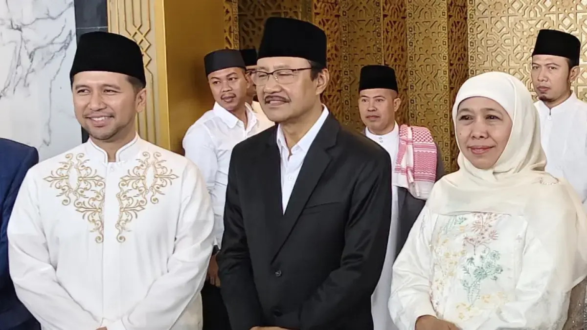 Mensos Gus Ipul setelah melaksanakan Shalat Idulfitri di Masjid Nasional Al-Akbar Surabaya, Sabtu (21/3) lalu. (Novia Herawati/JawaPos.com)