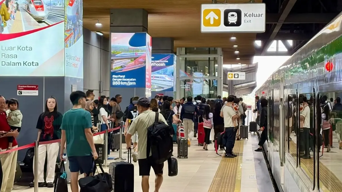 KCIC memastikan operasional Kereta Cepat Whoosh Jakarta-Bandung tetap aman meski cuaca ekstrem melanda. (KCIC)