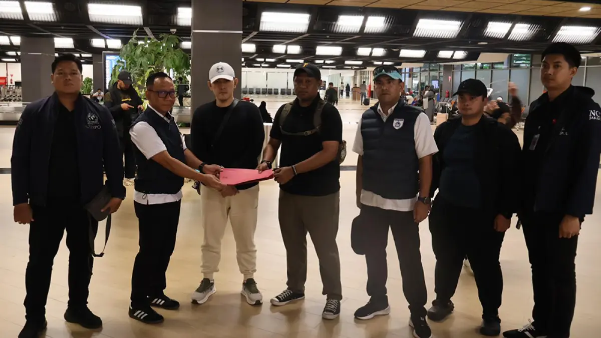 NCB Interpol Polri menangkap buronan narkoba AFT alias The Doctor di Penang, Malaysia, hasil kerja sama intensif dengan PDRM. (Humas Polri for Radar Banyuwangi)