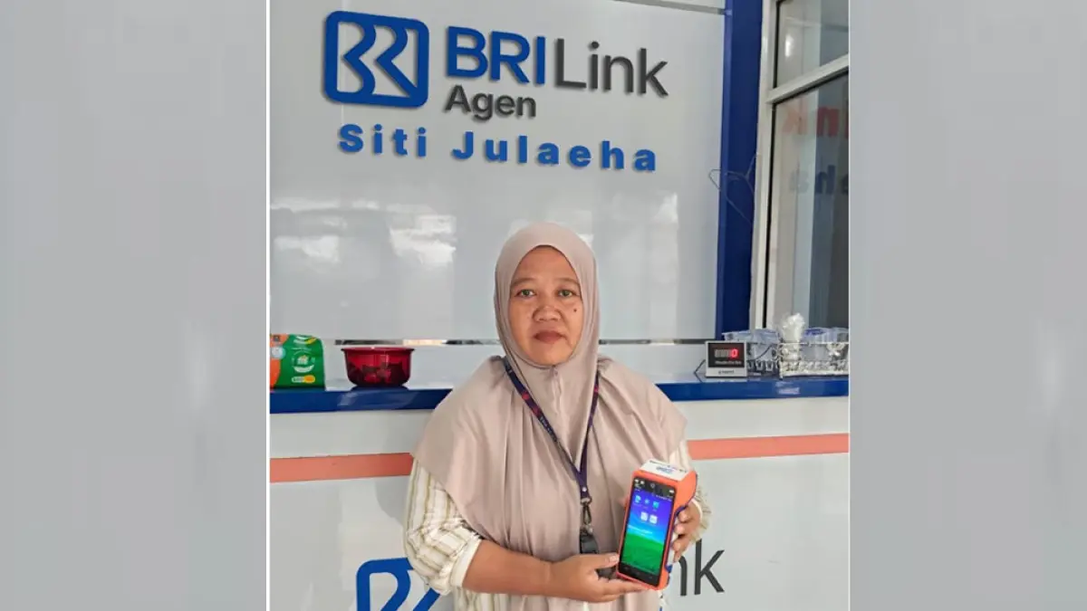 Ditopang sinergi Holding Ultra Mikro, Siti Julaeha sukses kembangkan usaha sambil mengurus rumah tangga. (foto: BRI)