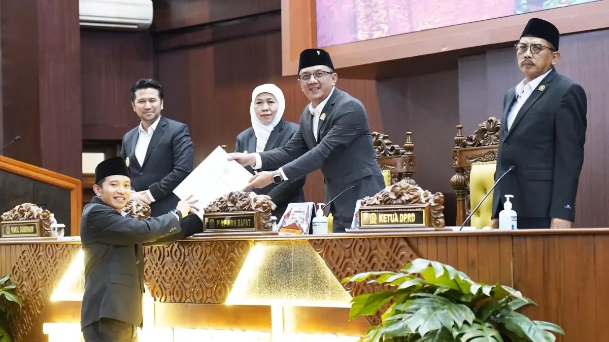 Pansus DPRD Jatim  menyampaikan pendapat atas Laporan Keterangan Pertanggungjawaban (LKPJ) Gubernur Jawa Timur Tahun Anggaran 2025 dalam rapat paripurna Senin (6/4/2026). (Istimewa)