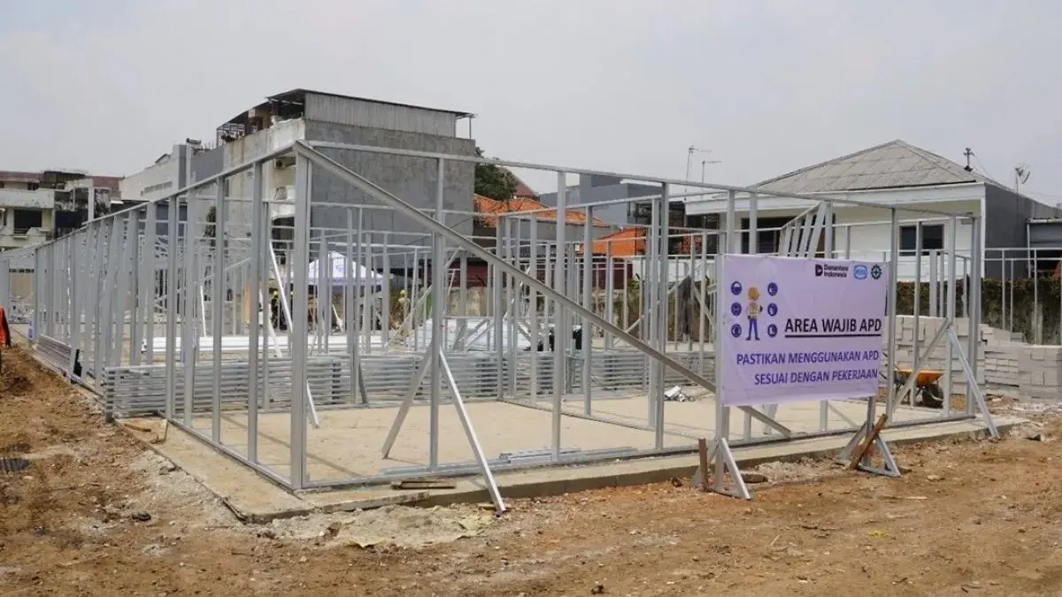 WIKA memulai pembangunan 113 unit hunian sementara di Senen, Jakarta Pusat. (Antara)