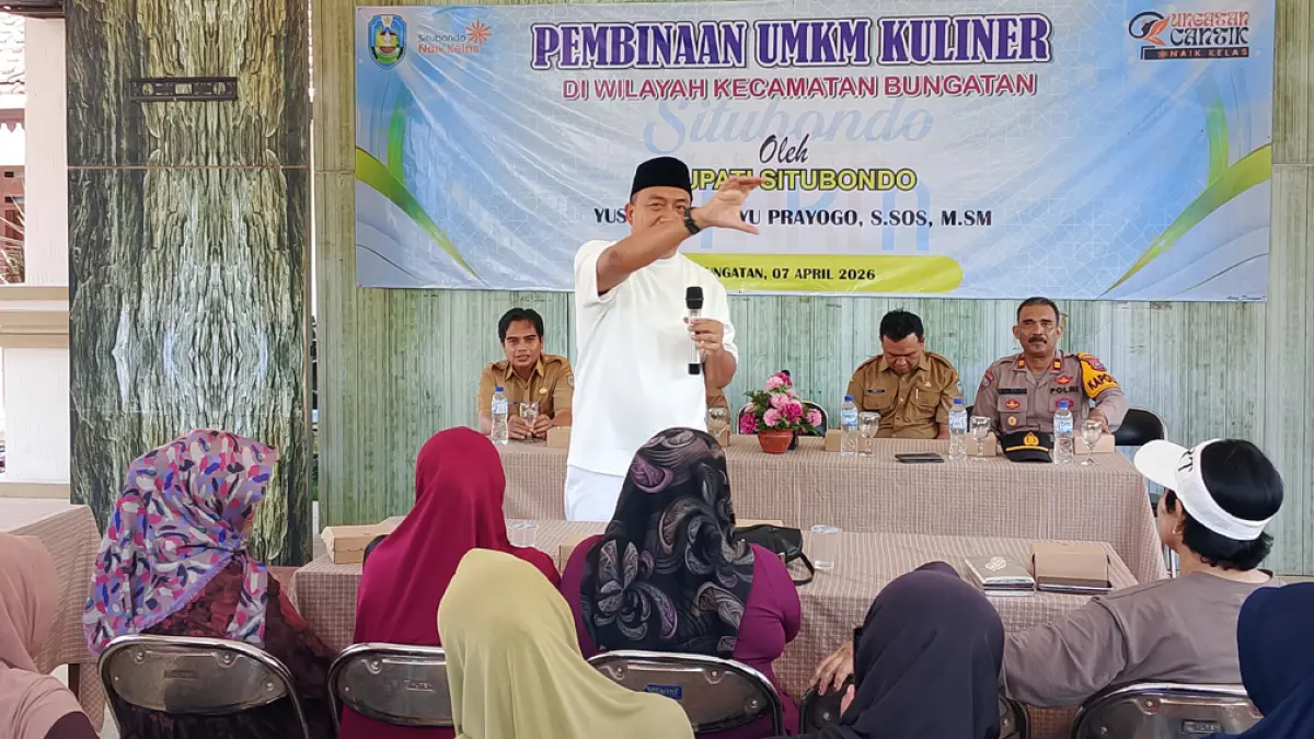 Bupati Situbondo Yusuf Rio kumpulkan pedagang seafood Pantura Bungatan, tata harga dan fasilitas demi kenyamanan wisatawan. (situbondokab.go.id)