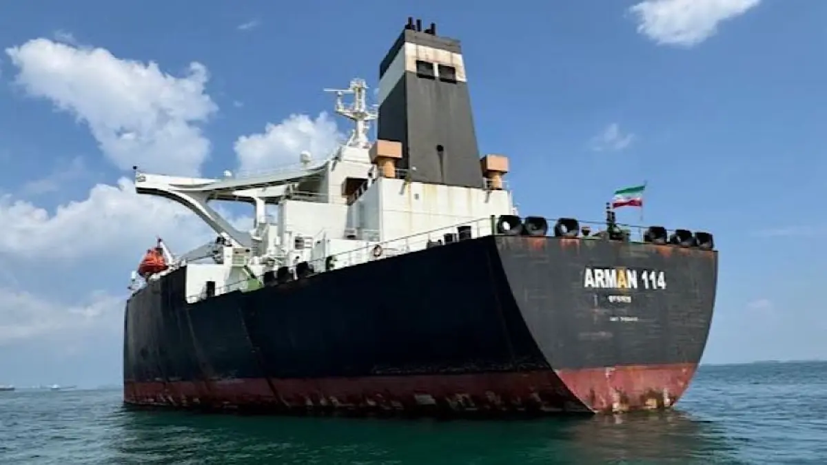 Tanker minyak milik Iran dilelang Kejaksaan Agung. (dok. Kejagung)