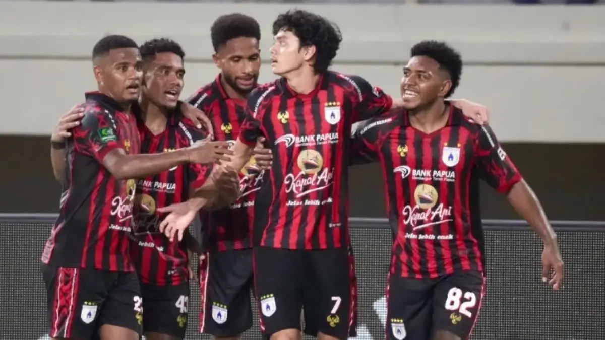 PAPAN ATAS: Persipura gusur PSS Sleman usai menang atas PSIS Semarang (ILeague.id)