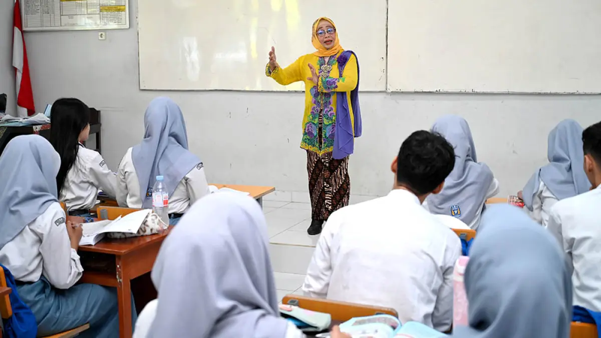 BERANI MENGINSPIRASI: Pada peringatan Hari Kartini kali ini, guru SMAN 1 Glagah diberi kesempatan seluas-luasnya cara mengajar yang tidak terpaku pada kurikulum. (Ramada Kusuma /Radar Banyuwangi)