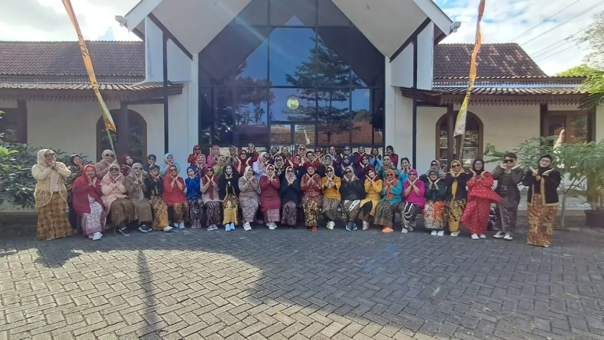 Bundsol Srikandi Blambangan Banyuwangi menggelar senam bersama memperingati Hari Kartini. (Istimewa)