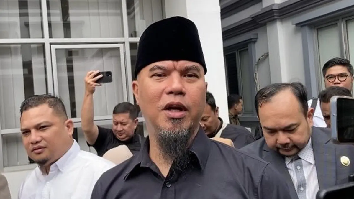 Ahmad Dhani memberi pesan filosofis tentang cinta tanpa pamrih dan menegaskan tidak ada istilah anak durhaka bagi Al, El, dan Dul. (JawaPos.com)