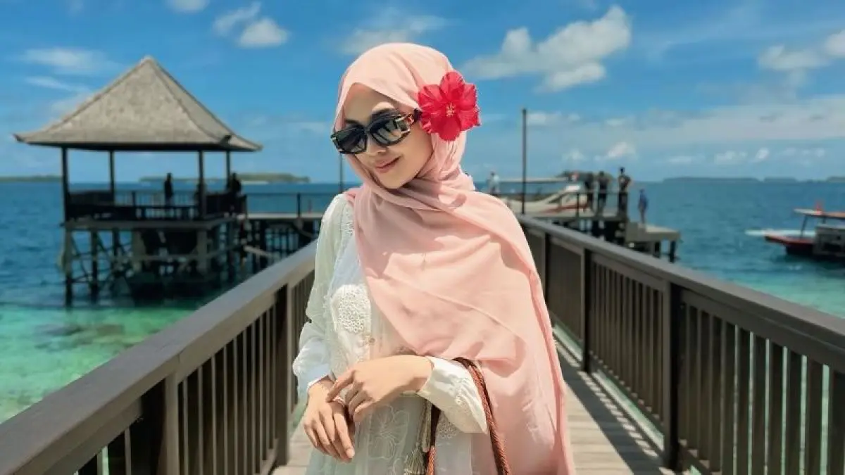 OPERASI HIDUNG : Tompi beri penjelasan medis soal polemik operasi hidung Ria Ricis karena sinus. (Instagram: @riaricis1795)
