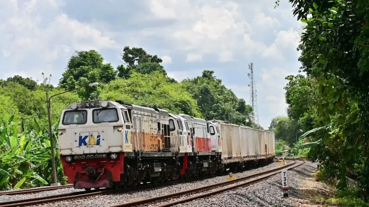PT KAI sukses angkut 1.950 ton pupuk pada Triwulan I 2026. (Antara)