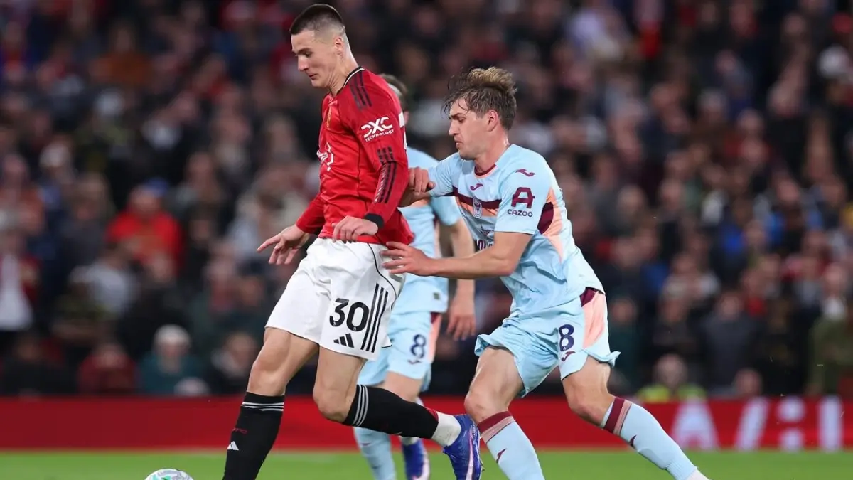 SELANGKAH LAGI: Manchester United menang atas Brentford membuka peluang setan merah main di Liga Champions musim depan (Manchester United)