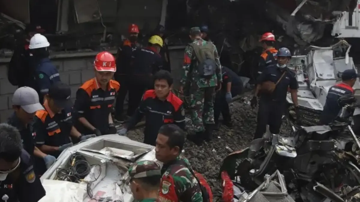 Kecelakaan kereta di Bekasi Timur tak hanya sebabkan korban fisik, tetapi juga trauma psikologis. (JawaPos.com)