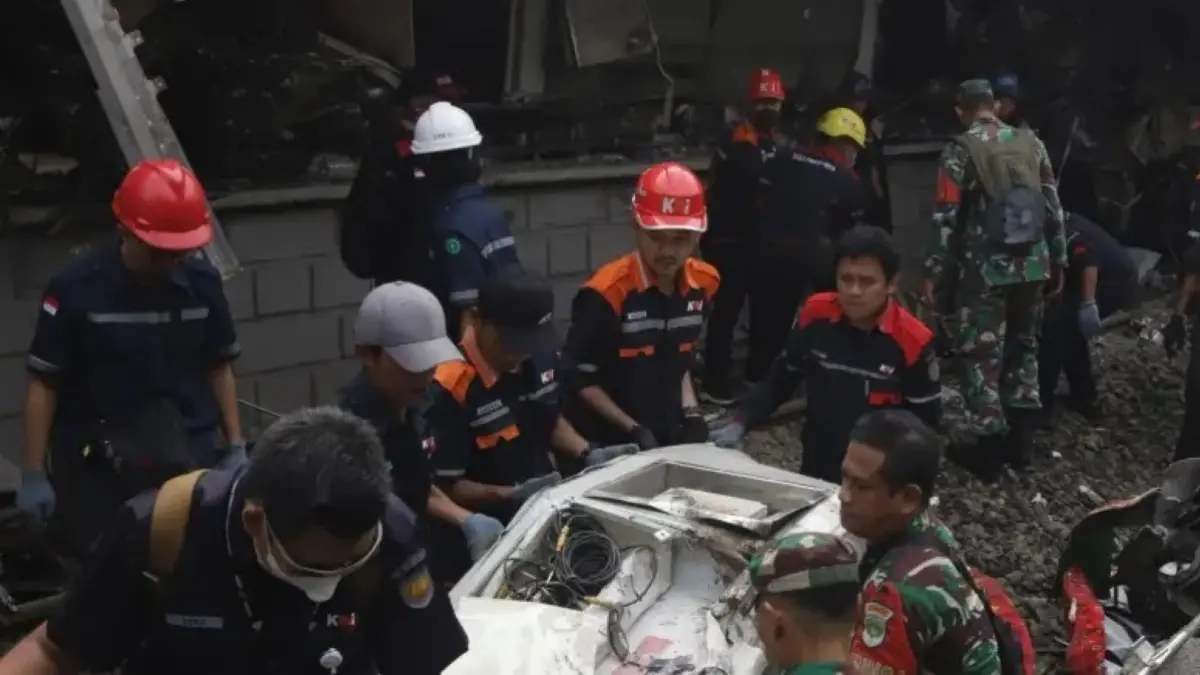 PII mendesak evaluasi total pascatabrakan kereta di Bekasi. (JawaPos.com)