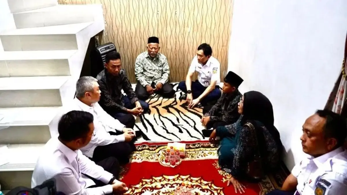 KAI menyampaikan duka dan permohonan maaf atas kecelakaan KRL dan KA Argo Bromo Anggrek di Bekasi Timur. (Antara)