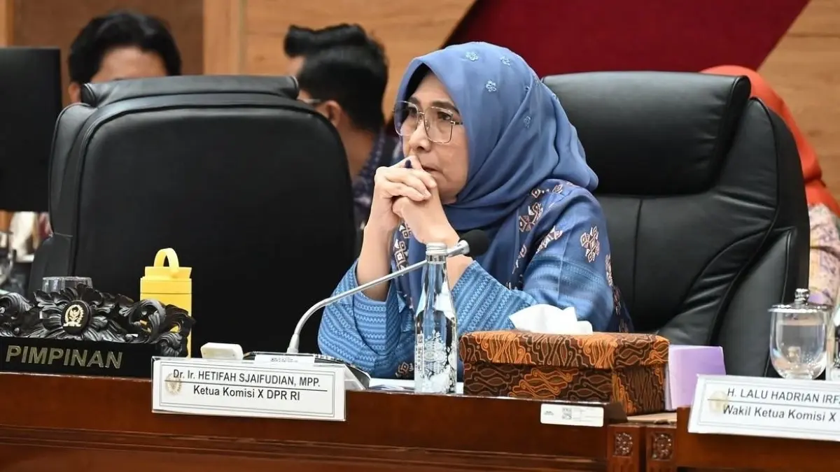 Ketua Komisi X DPR RI, Hetifah Sjaifudian, meminta pemerintah memberi santunan layak bagi keluarga guru Nurlela. (Kaltim Post)
