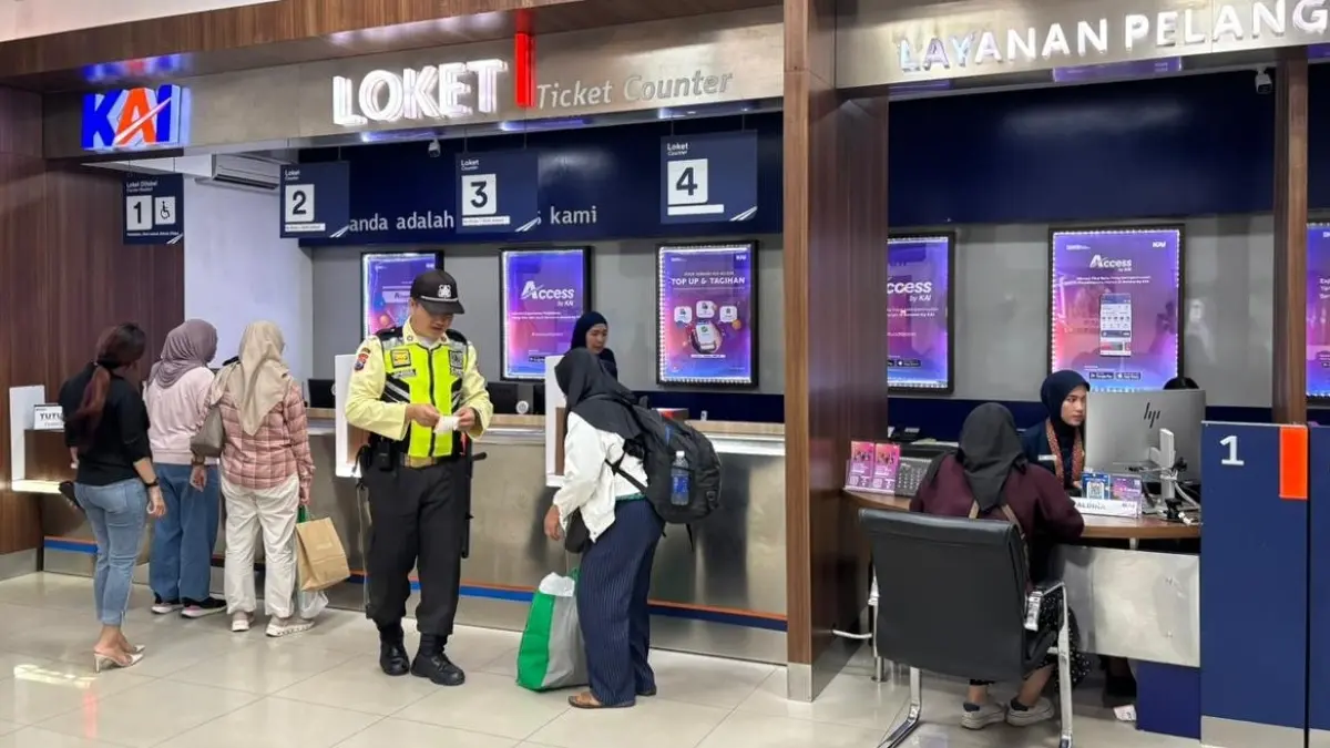 Perjalanan KA Daop 8 Surabaya dipastikan normal pascainsiden Bekasi Timur. (KAI)