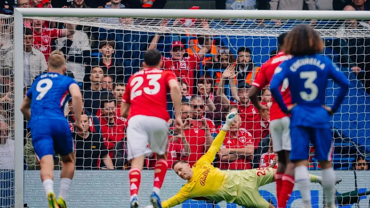 MENJAUH: Kemenangan atas Chelsea buat Forest menjauh dari zona degradasi Premier League (Nottingham Forest)