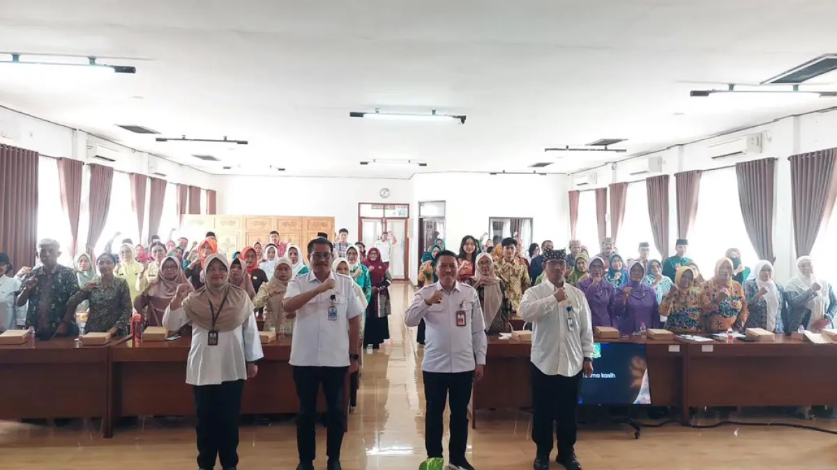 GERAKAN BERSAMA: Lintas elemen bersinergi menyukseskan Germas di Aula dr Rasad Oesman Kantor Dinkes Banyuwangi, Rabu pagi (6/5). (Dinkes Banyuwangi)