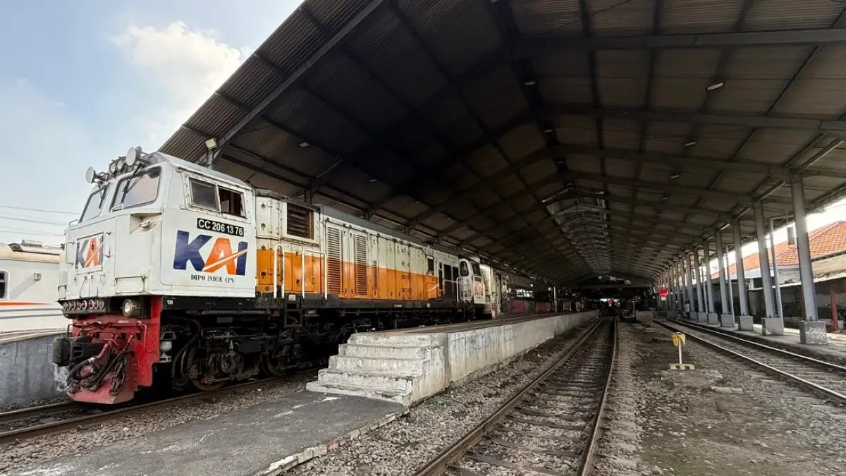 Kereta Api Anggrek, rebranding dari Argo Bromo Anggrek, mulai beroperasi Sabtu (9/5/2026) dari Stasiun Surabaya Pasarturi. (KAI)