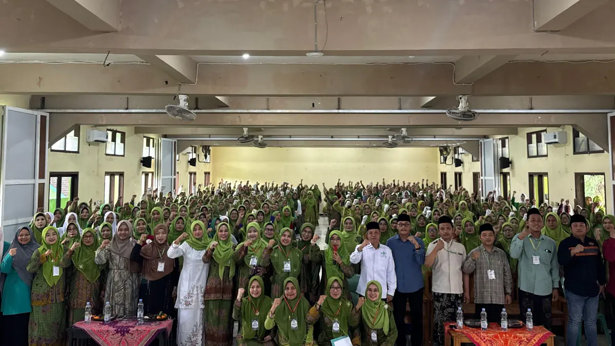 Harlah Muslimat NU 2026, Muslimat NU Banyuwangi, lomba paduan suara Muslimat NU, PC Muslimat NU Banyuwangi, Harlah Muslimat NU ke-80. (Syaifuddin Mahmud/Radar Banyuwangi)