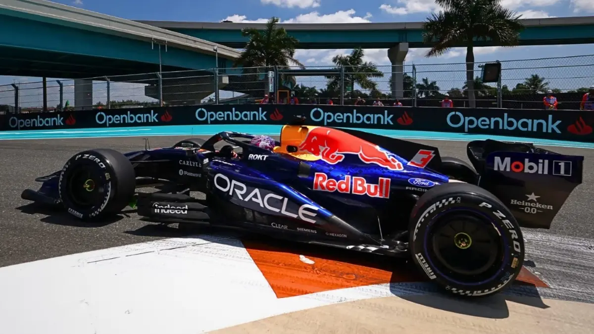 Red Bull membantah meniru Ferrari soal rear wing revolusioner di Formula 1 Miami GP. (F1)