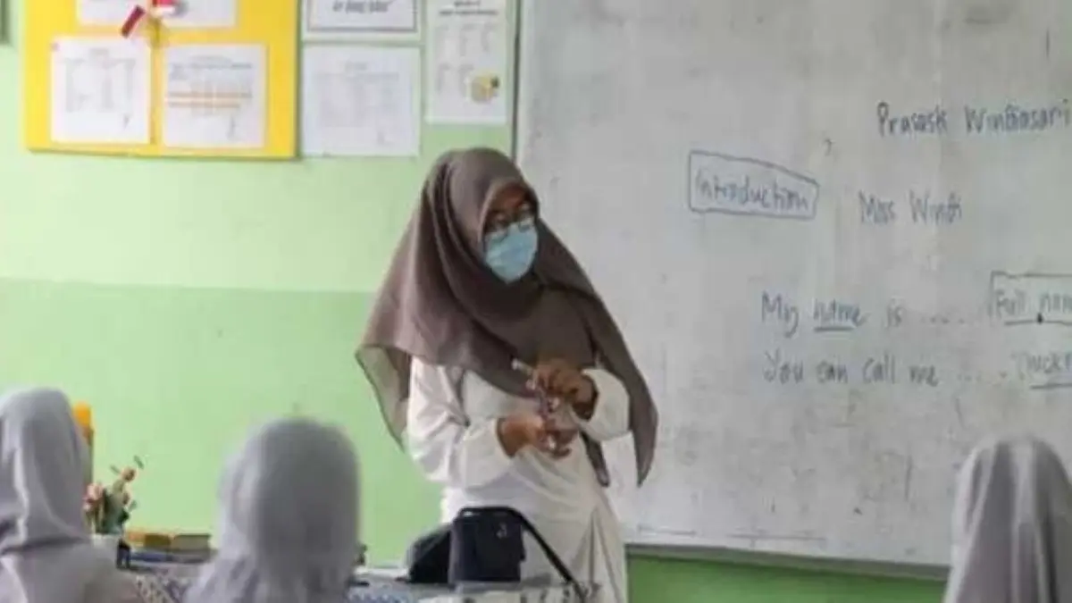DPR meminta pemerintah menghitung ulang kebutuhan guru nasional. (Prokalteng)