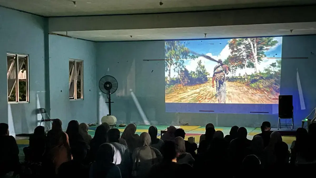 Nobar Film Pesta Babi di Sampit. (Miftah/kaltengpos.jawapos.com)