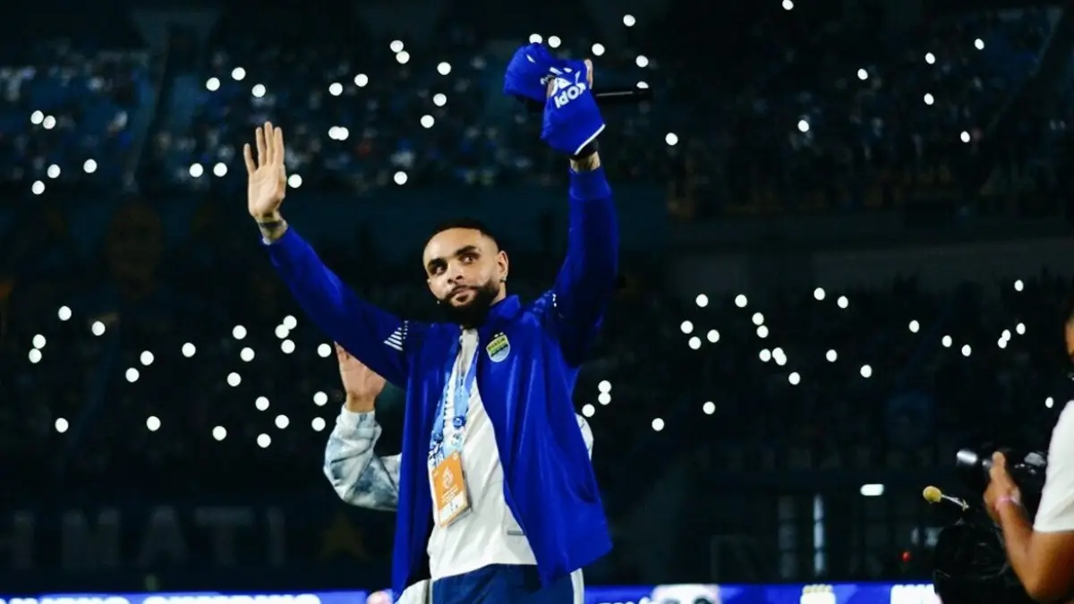 ABSEN: Layvin Kurzawa dipastikan absen di dua laga penting Persib (Persib) 