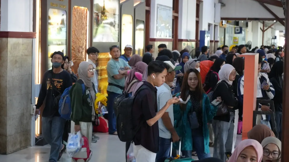 KAI Daop 9 Jember mencatat 63.574 penumpang selama libur panjang Kenaikan Yesus Kristus. (KAI)