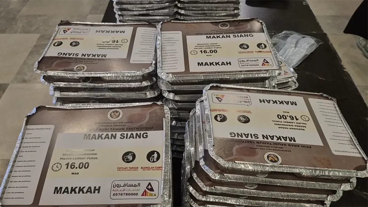 Jemaah haji asal Pandeglang memuji layanan konsumsi haji 2026 di Makkah. Menu Nusantara dinilai enak, bergizi, dan cocok di lidah Indonesia. (haji.go.id)