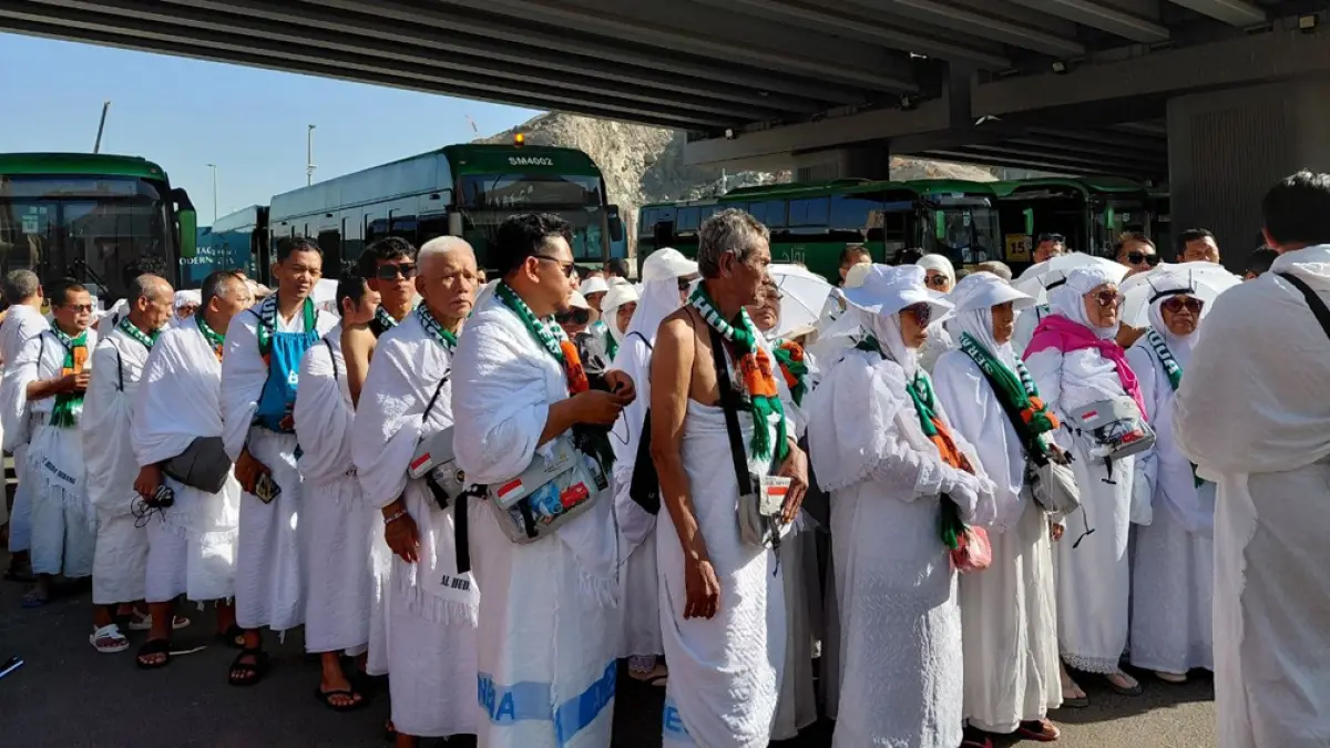 Kemenhaj minta jemaah haji Indonesia hemat energi jelang Armuzna 2026. Cuaca panas dan kepadatan jadi perhatian utama. (haji.go.id)