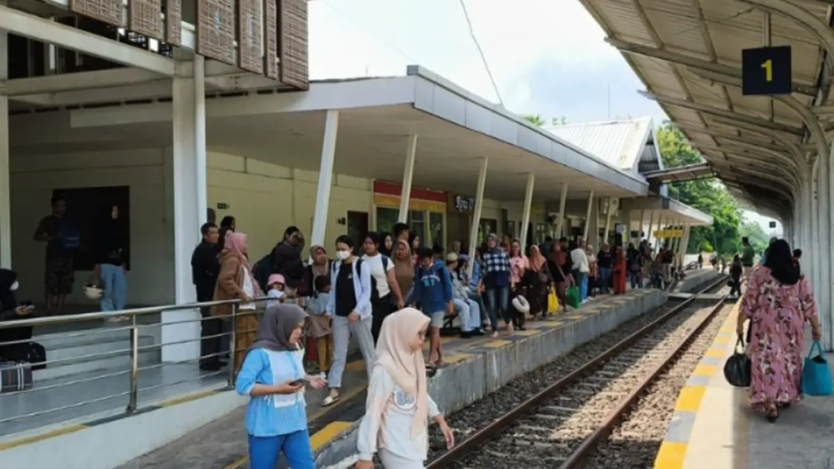 Libur panjang Mei 2026 membuat Banyuwangi dipadati wisatawan. Penumpang kereta api tembus 47 ribu orang selama 13-17 Mei 2026. (banyuwangitourism.com)