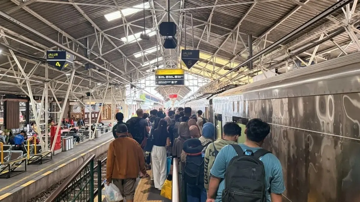 PT KAI mencatat 960.893 pelanggan menggunakan kereta api selama long weekend Kenaikan Yesus Kristus 13–17 Mei 2026. (Antara)
