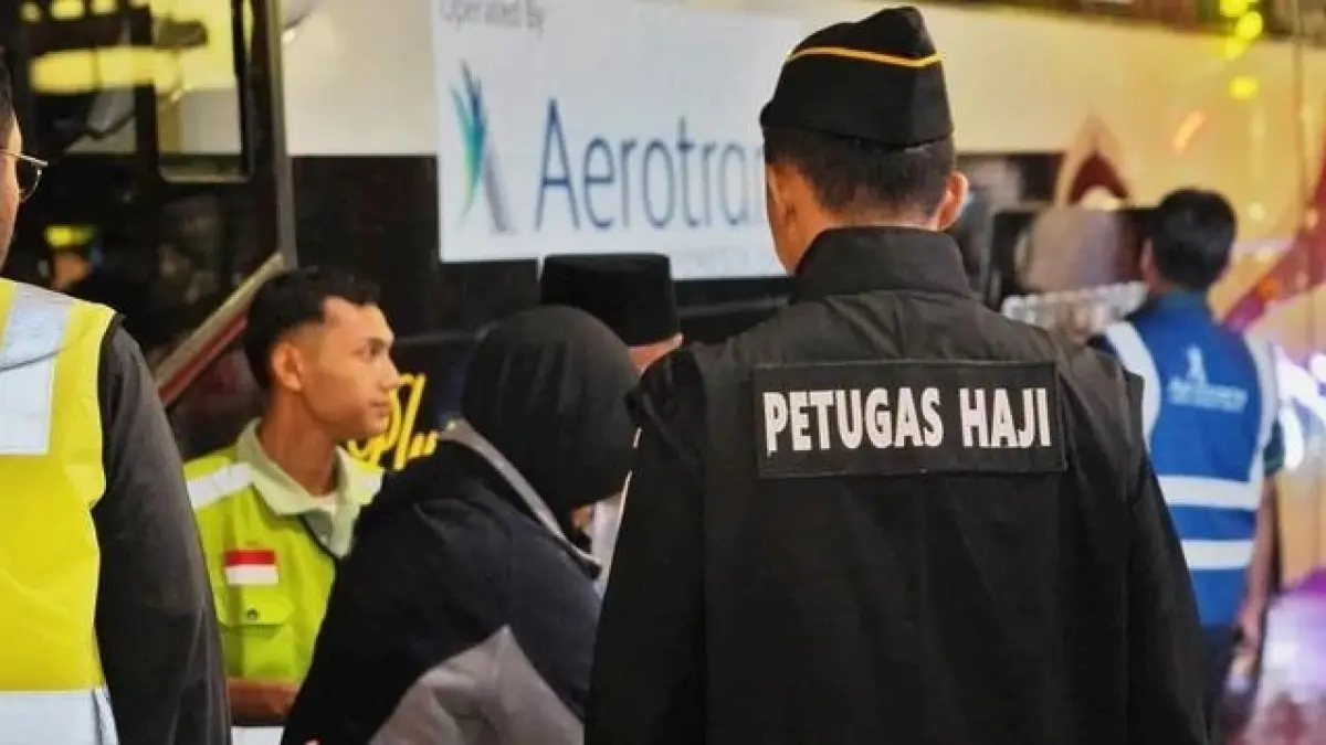 Satgas Haji menggagalkan keberangkatan 32 calon haji nonprosedural di Bandara Soetta. Modus visa kerja dan paket wisata terungkap. (HIMPUH)
