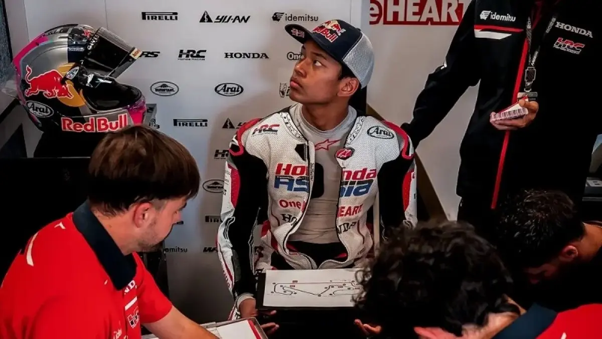 Veda Ega Pratama menunjukkan mental pantang menyerah usai finis kedelapan dalam Moto3 Catalunya 2026 meski start dari posisi ke-20. (Instagram/@veda_54)