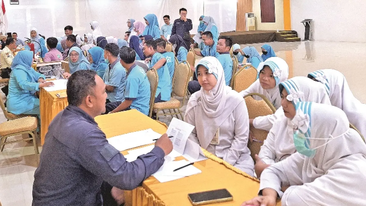 PELATIHAN: Para karyawan RSAH mengikuti kegiatan skill station dan pit stop pengelolaan fasilitas dan program keselamatan di Rumah Sakit Al Huda.(RS Al Huda Untuk Raba)