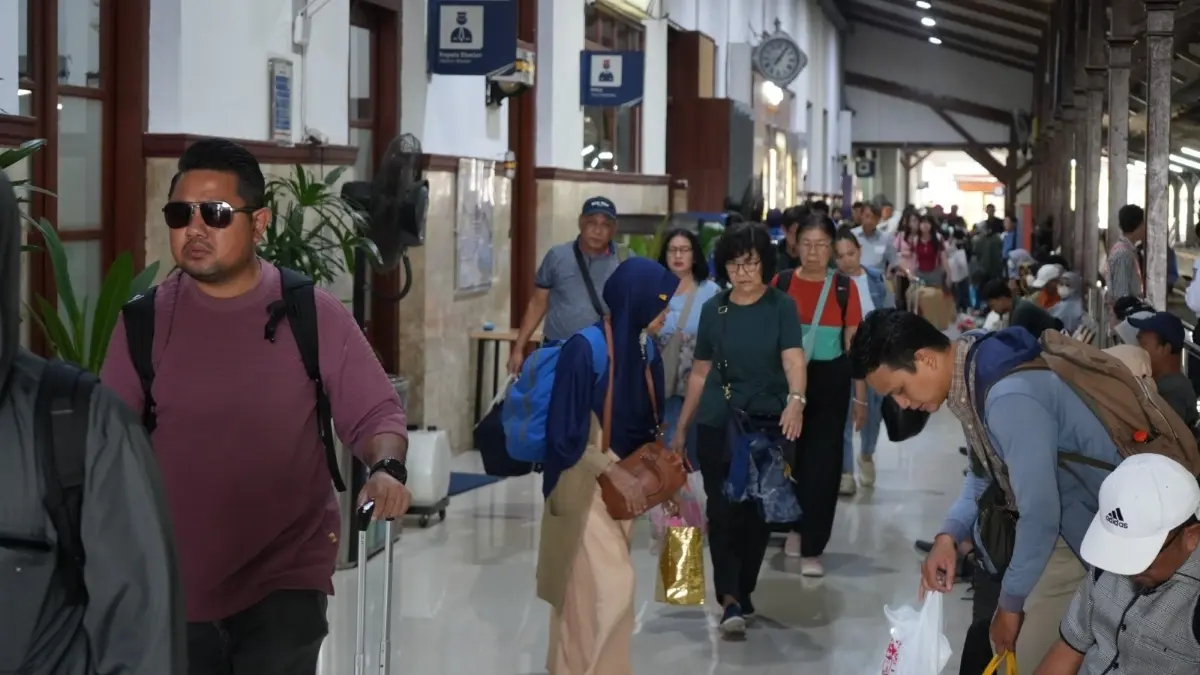 PT KAI Daop 9 Jember mengoperasikan 28 perjalanan kereta api per hari selama libur Idul Adha 1447 H. (KAI)