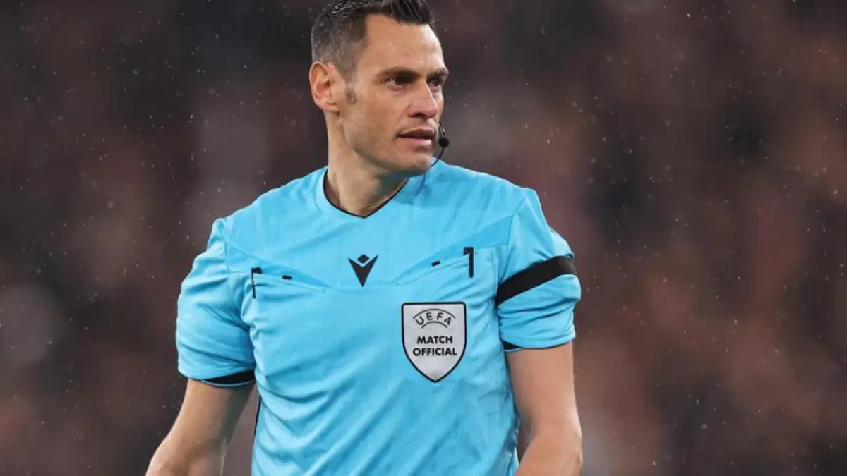 WASIT: Maurizio Mariani akan pimpin laga Crystal Palace vs Rayo Vallecano di final Liga Konferensi