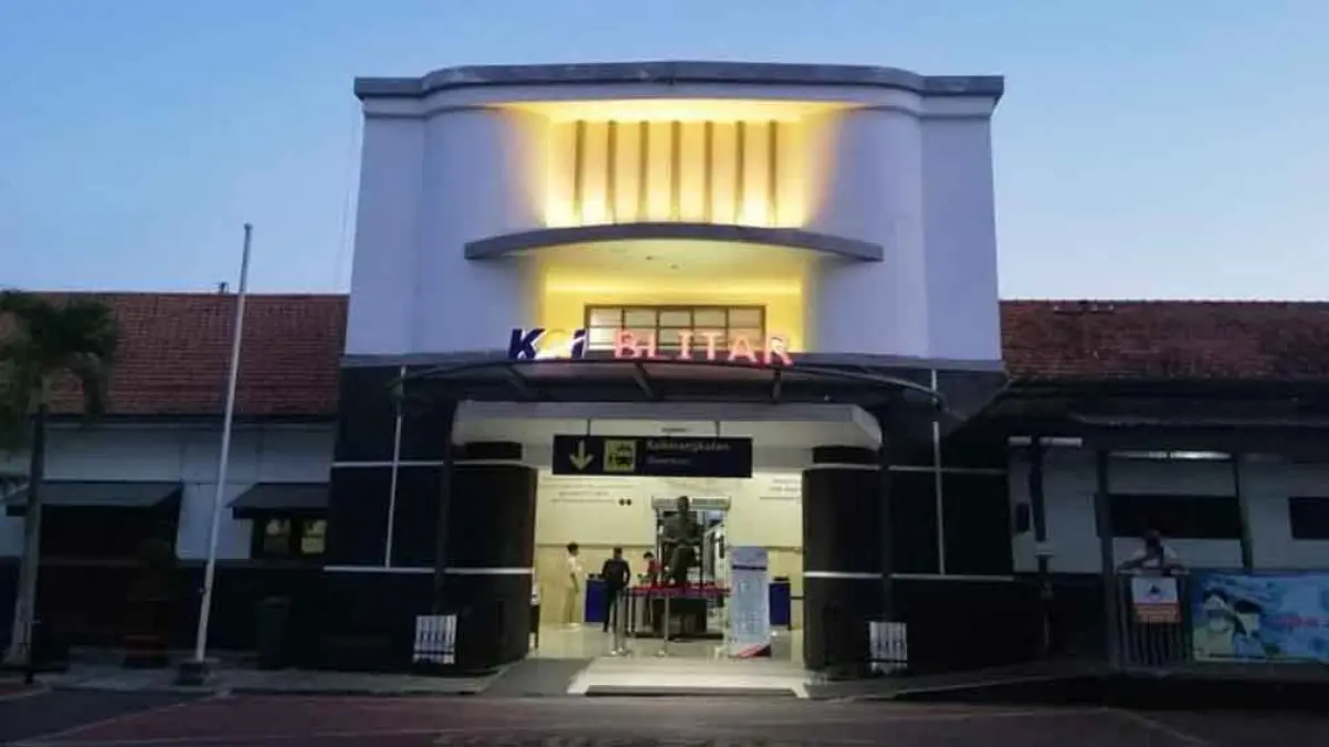 Stasiun Blitar yang menjadi stasiun utama d Blitar Raya. (FACEBOOK DARDIRI DARDAK)